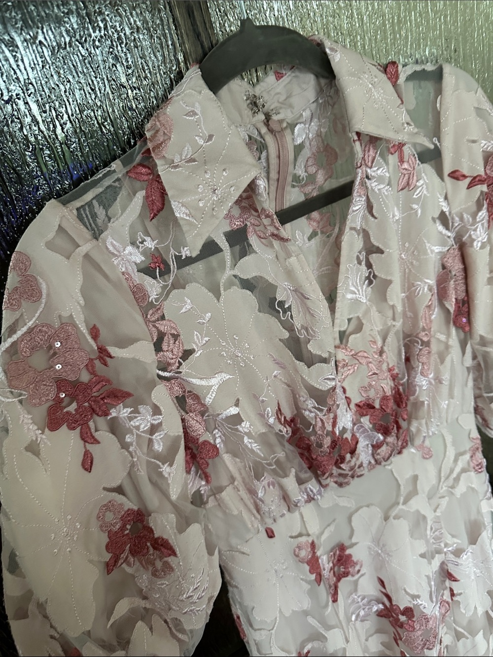 Badgley Mischka Lace Applique Shirt Dress size 2. - Picture 11 of 15